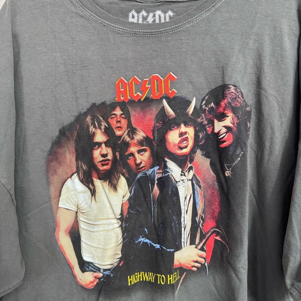 AC/DC Gray Graphic T-Shirt - Size XL - Picture 4 of 5